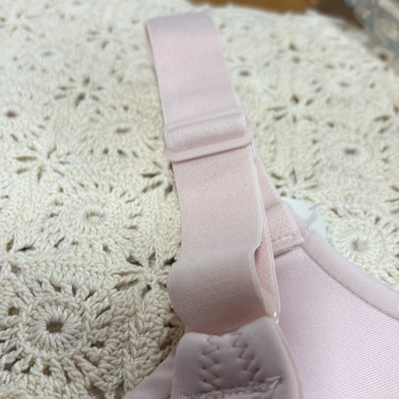 Playtex Women's Smooth Underwire Bra - Pink - Picture 5 of 5